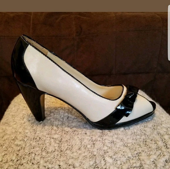 beacon reflections shoes